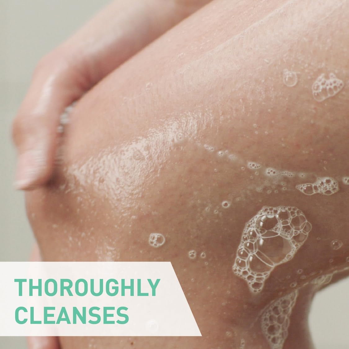 Foaming Cleanser Gel Face Wash 473Ml, for Normal to Oily Skin, Removes Oil without Disrupting the Protective Skin Barrier, Hyaluronic Acid + Niacinamide + Ceramides, Fragrance Free, Oil Control